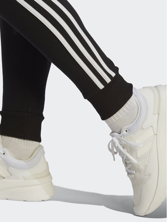 adidas adidas Sportinės kelnės Essentials 3-Stripes French Terry Cuffed Joggers IC8770 Juoda Slim Fit