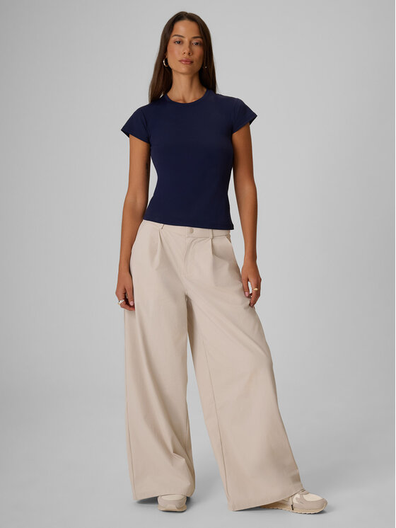 4F 4F Spodnie materiałowe OCEANS KEEPERS Kremowy Regular Fit