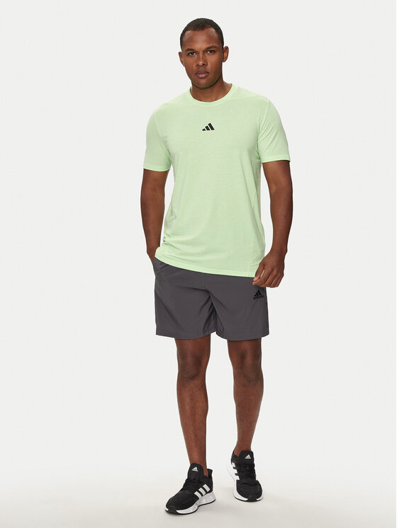 adidas adidas Тениска от техническо трико Designed for Training IS3813 Зелен Slim Fit