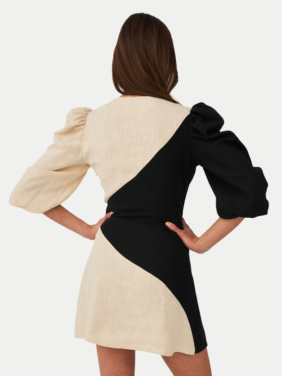 Undress Code Undress Code Лятна рокля Romance Me 561 Бежов Regular Fit