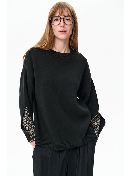 blue shadow blue shadow Sweter Celeste Czarny Regular Fit