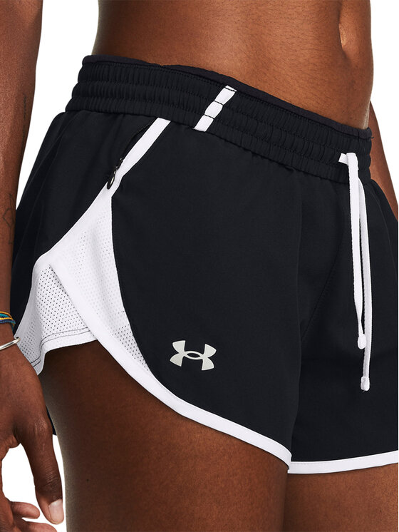 Under Armour Under Armour Szorty sportowe 1382438 Czarny Relaxed Fit