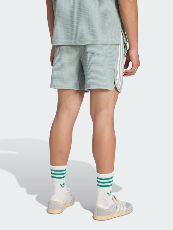 adidas adidas Szorty materiałowe 164259 Zielony Loose Fit