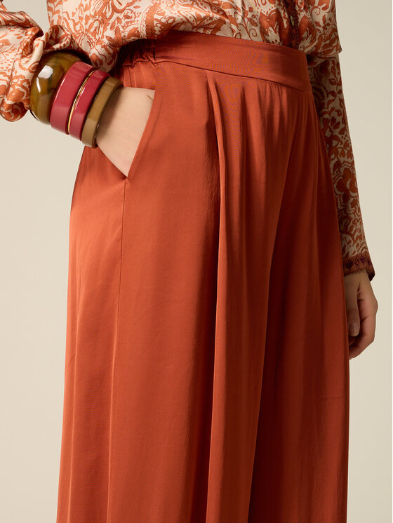 Oltre Oltre Pantaloni di tessuto P001J002649N022 Arancione Boy Fit