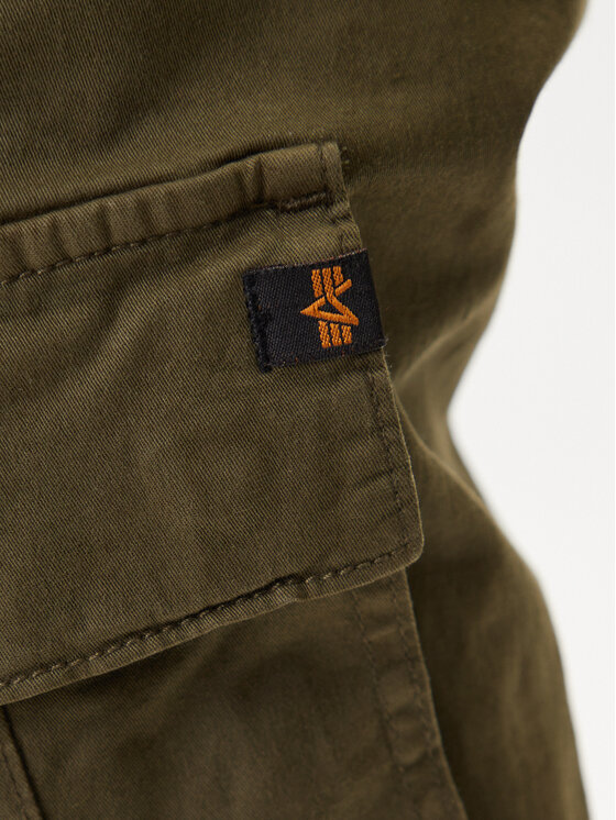 Alpha Industries Alpha Industries Joggery Airman 188201 Zielony Tapered Fit