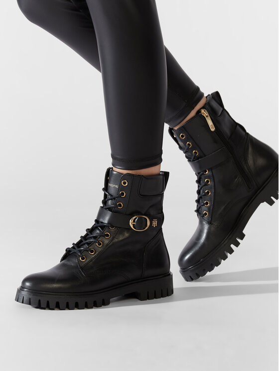 Tommy Hilfiger Tommy Hilfiger Trapper stila apavi Buckle Lace Up Boot FW0FW06734 Melns