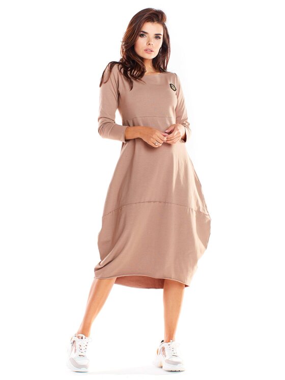 Infinite You Infinite You Sukienka dzianinowa M221 Beżowy Basic Fit