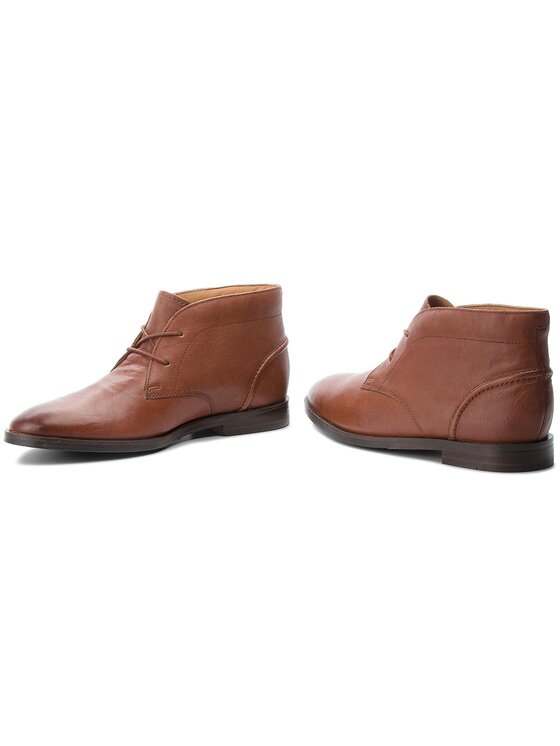 clarks glide chukka