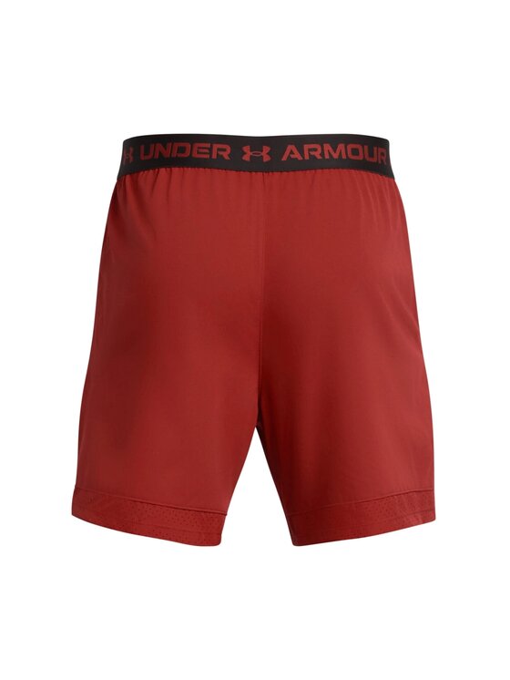 Under Armour Under Armour Szorty sportowe Vanish Woven 6in Grph Sts Czerwony Basic Fit