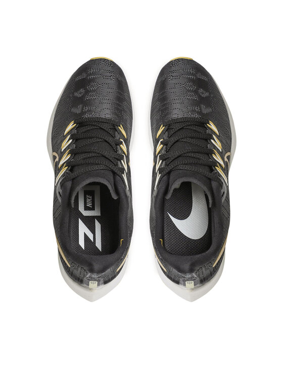 Pegasus 36 shop black and gold