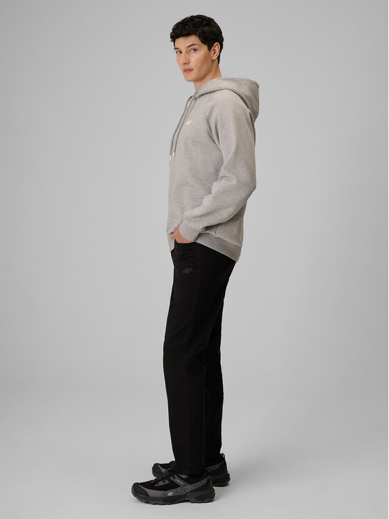 4F 4F Spodnie materiałowe ESSENTIAL Czarny Regular Fit
