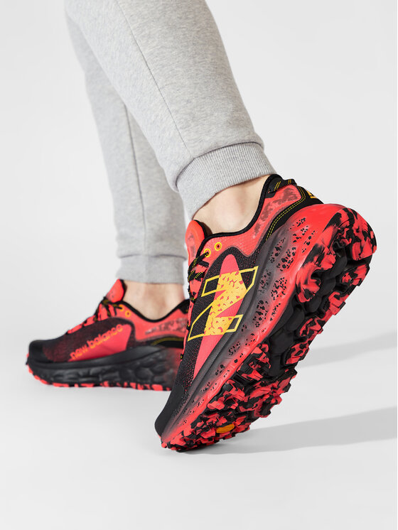New Balance New Balance Bėgimo batai Fresh Foam More Trail v2 MTMORCD2 Raudona
