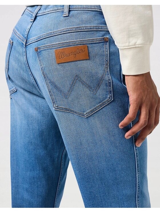 Wrangler Wrangler Jeansy River Niebieski Tapered Fit