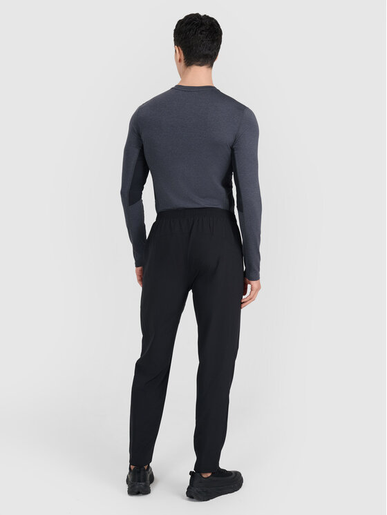 4F 4F Spodnie dresowe MULTI ACTIVE Czarny Regular Fit