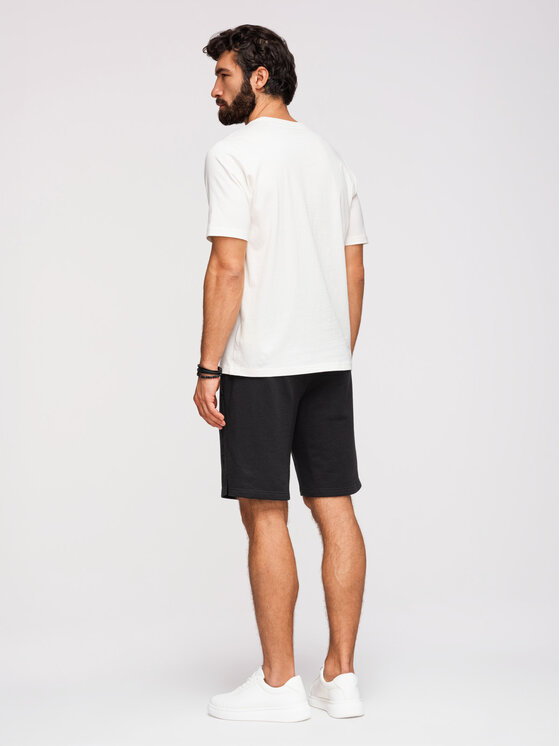 Ombre Ombre Szorty materiałowe OM-SRSK-0196 Czarny Regular Fit