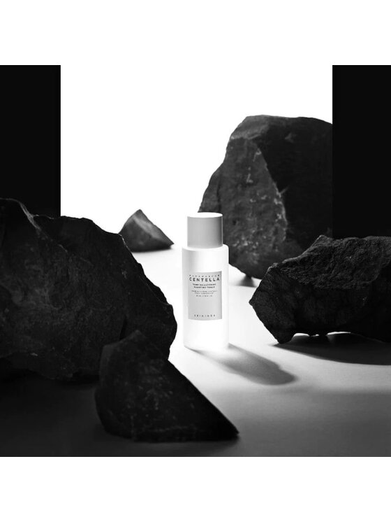 SKIN1004 SKIN1004 Madagascar Centella Tone Brightening Boosting Toner Tonik do twarzy z wąkrotką azjatycką Tonik
