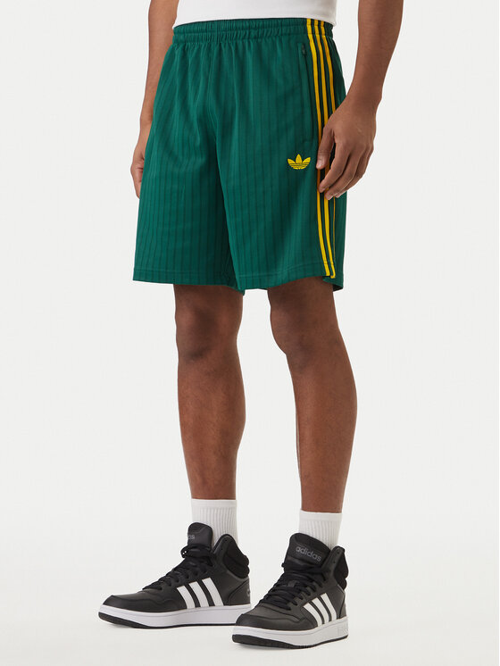 adidas Pantaloni scurți sport Firebird Engineered Stripes KS5504 Verde Regular Fit