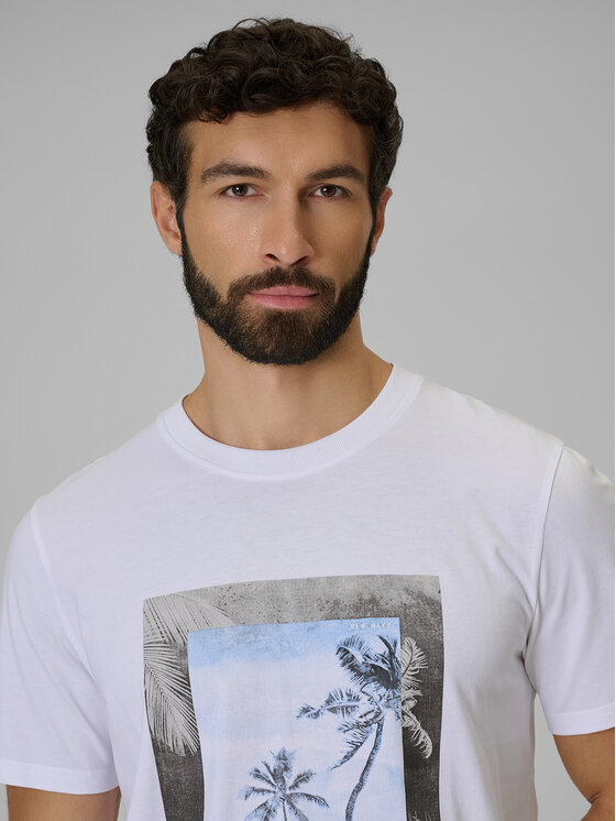 4F 4F T-Shirt BEACHWEAR Biały Regular Fit