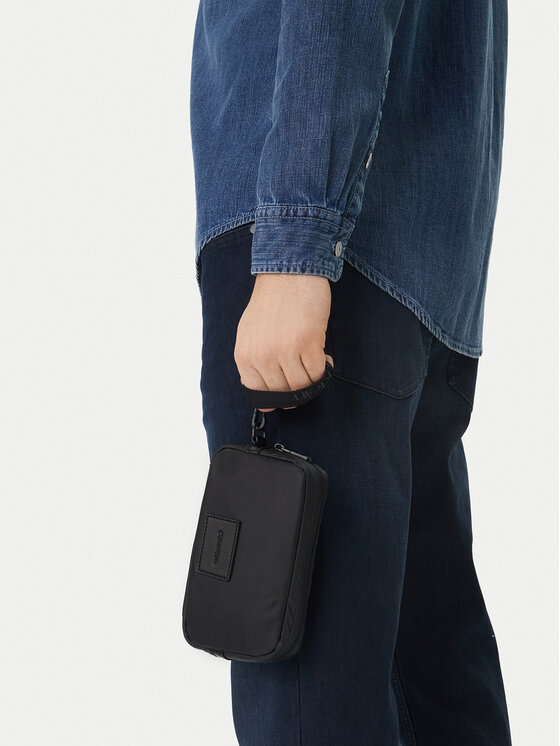 Calvin Klein Calvin Klein Torbica za okrog pasu Puffer Utility Zip Puch LV04D1114G Črna