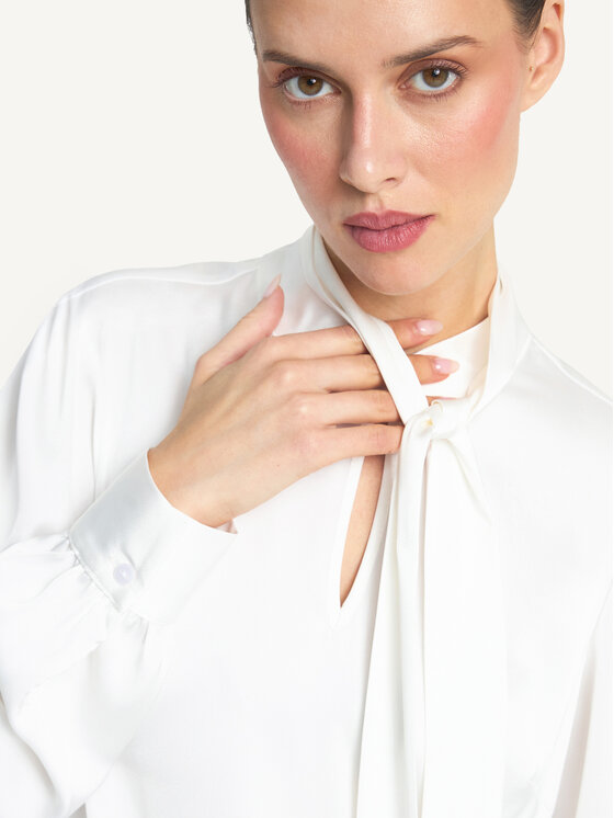 KMX KMX Bluzka 504800002 Biały Straight Fit