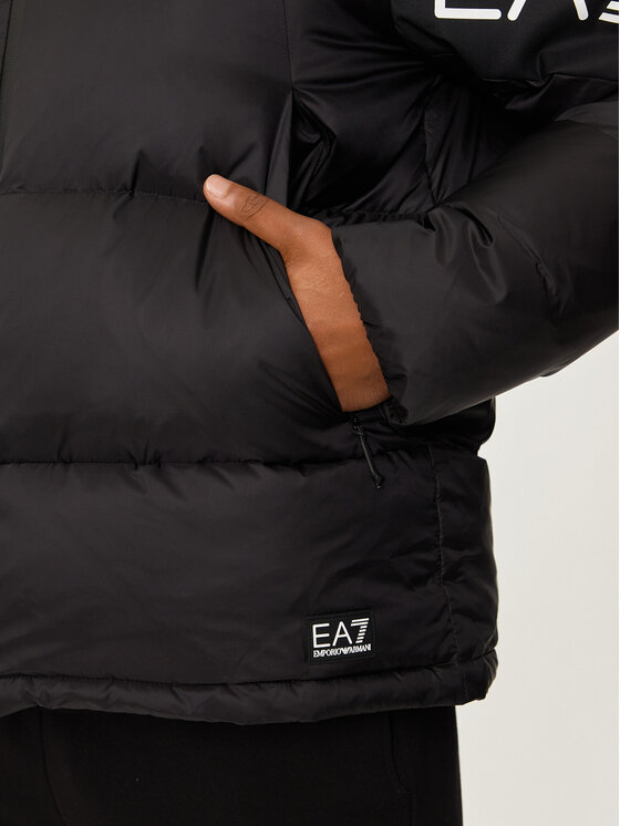 EA7 Emporio Armani EA7 Emporio Armani Vatovaná bunda 6DPB33 PNEOZ Černá Regular Fit