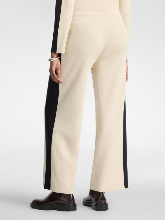 Elena Mirò Elena Mirò Spodnie materiałowe P6041000004N002 Kremowy Flare Fit