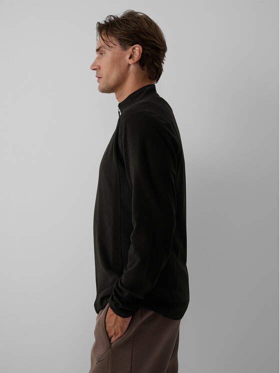 4F 4F Polar BASIC+ Czarny Regular Fit