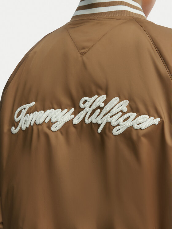 Tommy Hilfiger Tommy Hilfiger Bomber Logo Appliqué WW0WW48618 Marrone chiaro Regular Fit