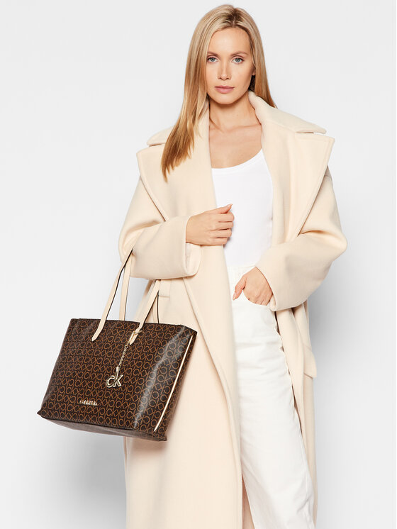 Calvin Klein Calvin Klein Soma Shopper Md K60K607427 Brūns