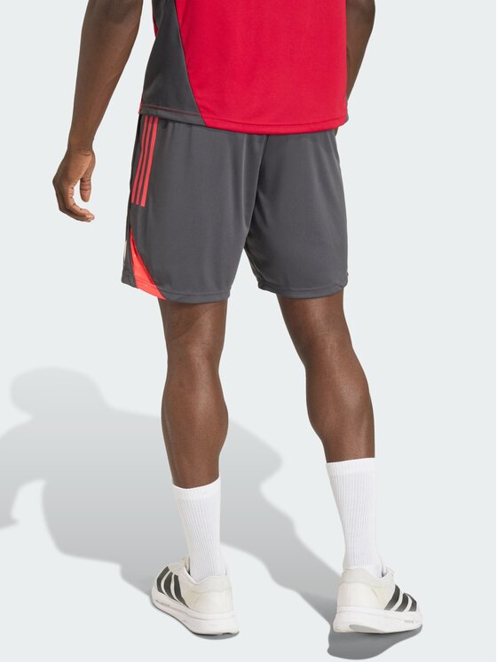 adidas adidas Szorty sportowe 157795 Czarny Regular Fit