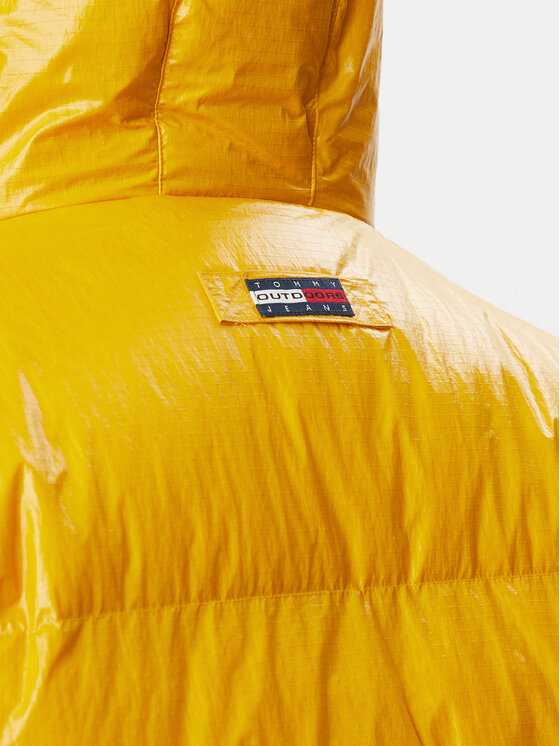 Tommy Jeans Tommy Jeans Пухено яке Alaska DM0DM23894 Жълт Relaxed Fit