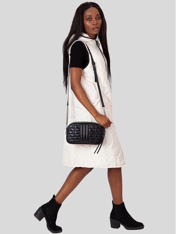 Perso Perso Bezrękawnik BLE225302F Beżowy Regular Fit