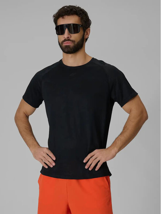 4F 4F Koszulka techniczna ATHLETIC Czarny Regular Fit
