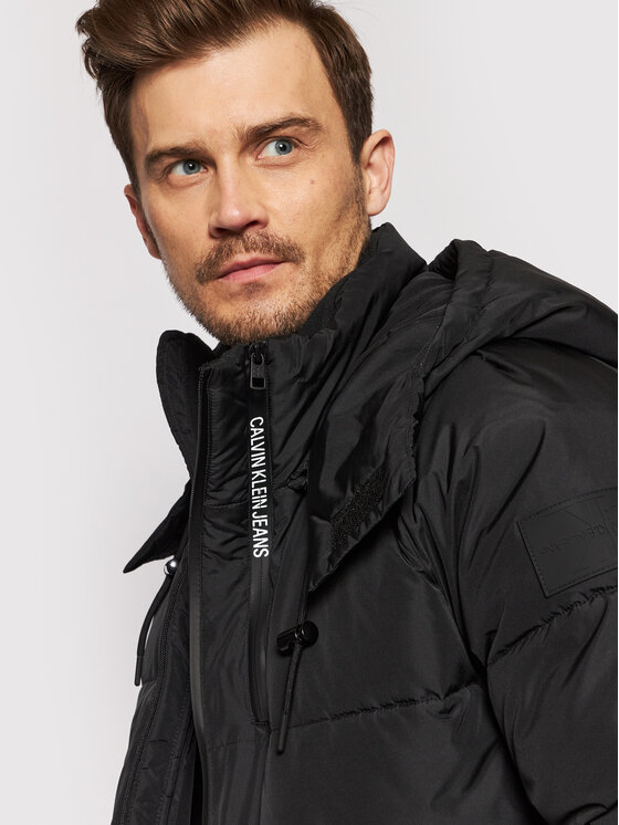 Calvin Klein Jeans Calvin Klein Jeans Μπουφάν χειμωνιάτικο J30J318679 Μαύρο Oversize