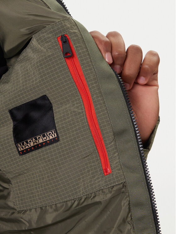 Napapijri Napapijri Geacă de iarnă A-Terez NP0A88TG Verde Regular Fit