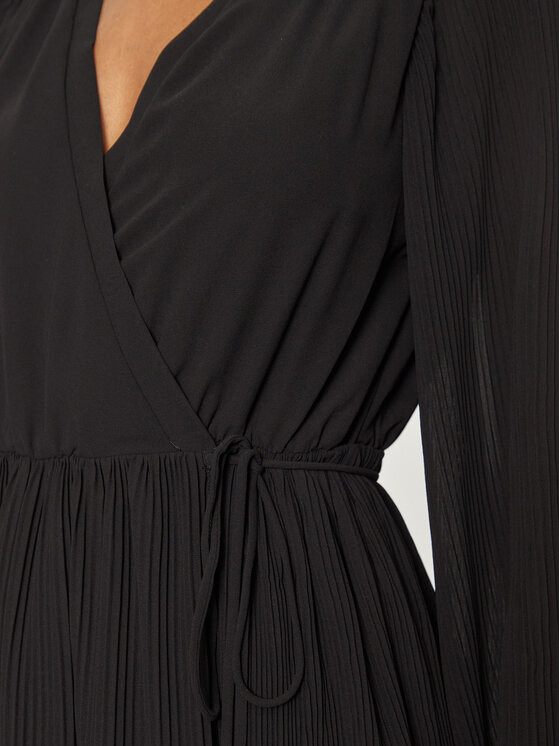 Gina Tricot Gina Tricot Коктейльна сукня 23649 Чорний Regular Fit