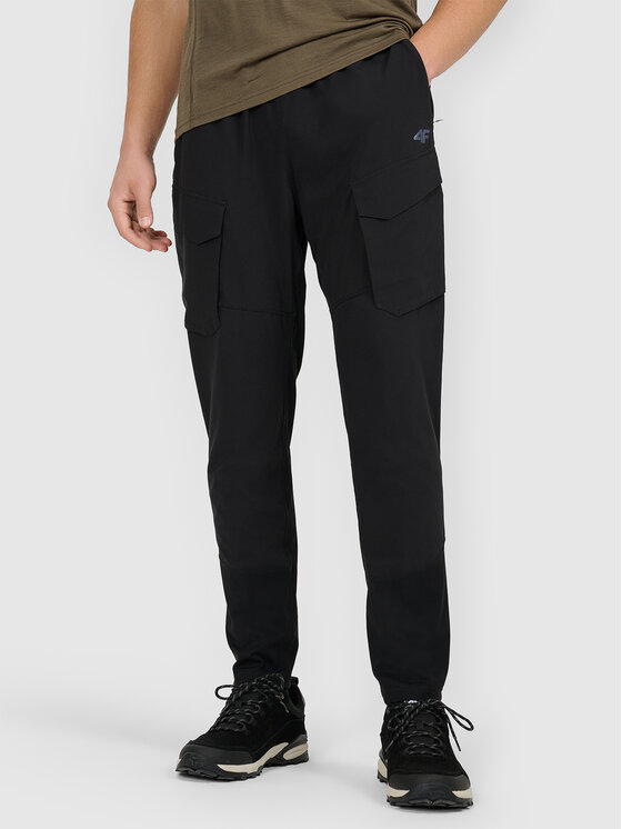 4F 4F Pantaloni outdoor HALNY Nero Regular Fit