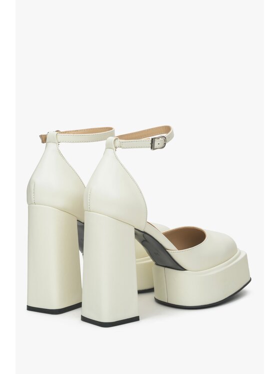 Estro Estro Scarpe basse ER00115153 Beige