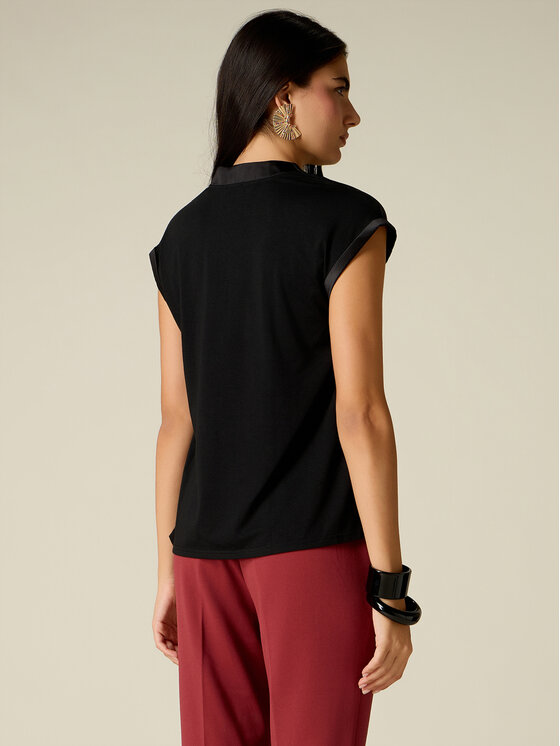 Oltre Oltre T-Shirt G268J304555N033 Czarny Regular Fit