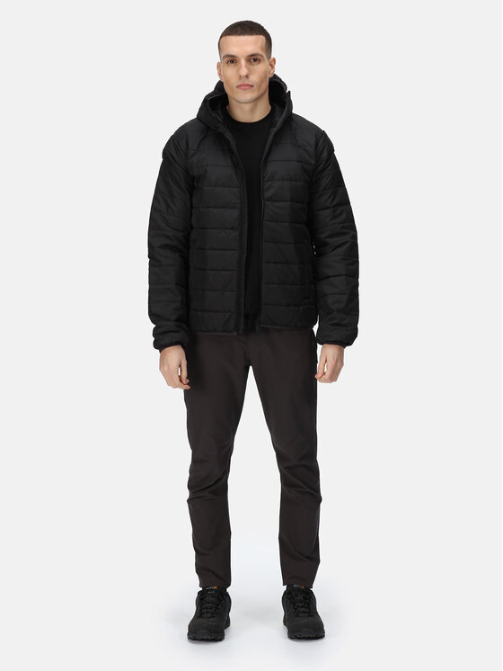 Regatta Regatta Übergangsjacke Helfa RMN154 Schwarz Regular Fit