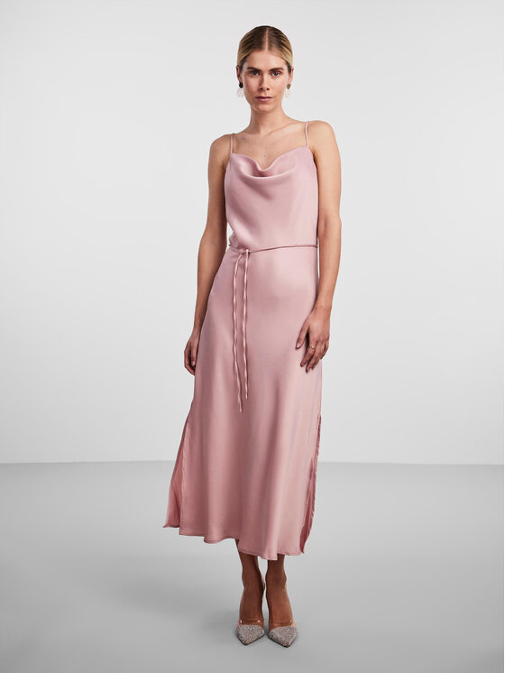 YAS YAS Sukienka 26028891 Fioletowy Standard Fit