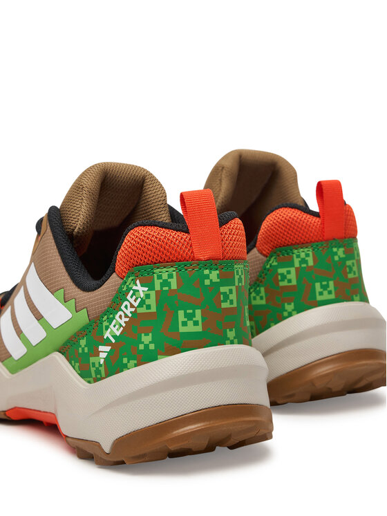 adidas adidas Bakancs Minecraft Terrex Ax4R Hiking JR1289 Barna