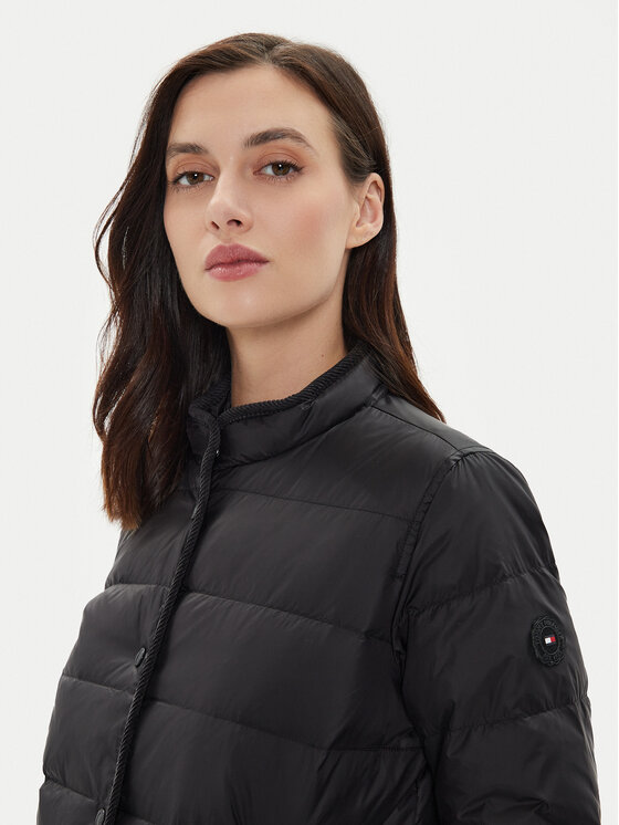 Tommy Hilfiger Tommy Hilfiger Vatovaná bunda WW0WW42377 Čierna Regular Fit