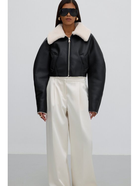 Estro Estro Cappotto in shearling ER00118057 Nero Short Fit