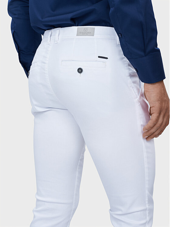 Evenemen Evenemen Chinosy LOGAN TAC Biały Slim Fit