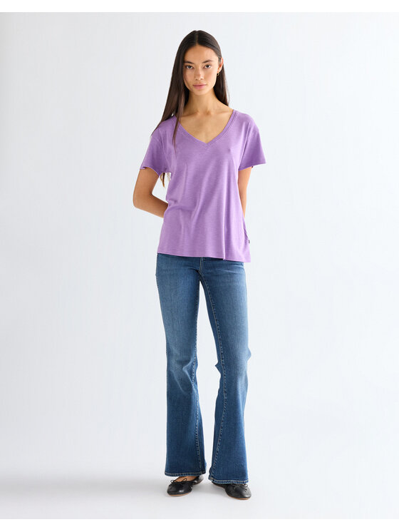 Wrangler Wrangler T-Shirt EASY V NECK Fioletowy Regular Fit