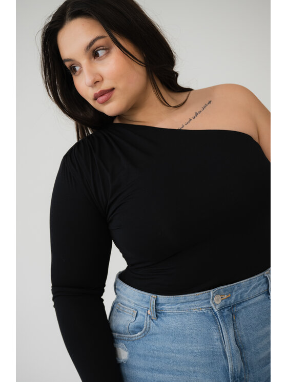 ROSE AVENUE ROSE AVENUE Body JUDY Czarny Slim Fit
