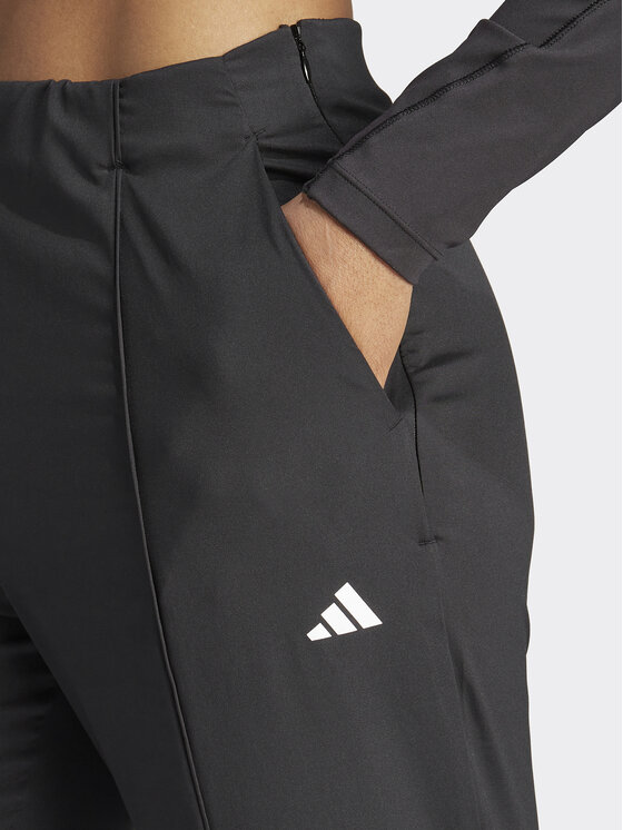 adidas adidas Pantaloni da tuta Train Essentials Minimal IJ5923 Nero Regular Fit