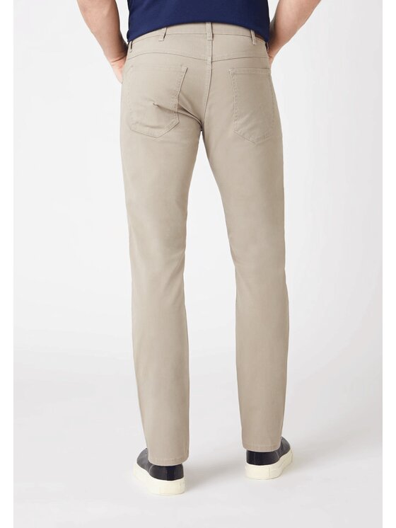 Wrangler Wrangler Pantaloni di tessuto STRAIGHT Beige Regular Fit