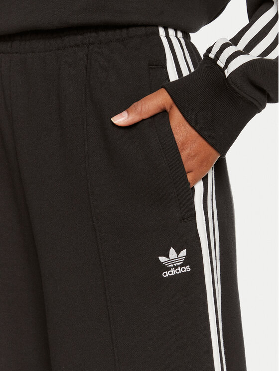 adidas adidas Teplákové nohavice 3-Stripes IY7255 Čierna Loose Fit